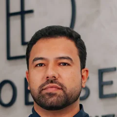 Dr. Wilson Stripoli, responsável técnico da DentoEssence Santos