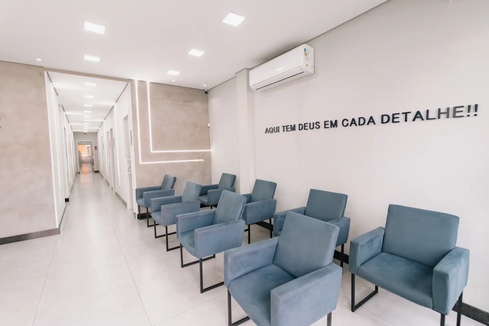 Sala de espera da clínica odontológica DentoEssence em Santos